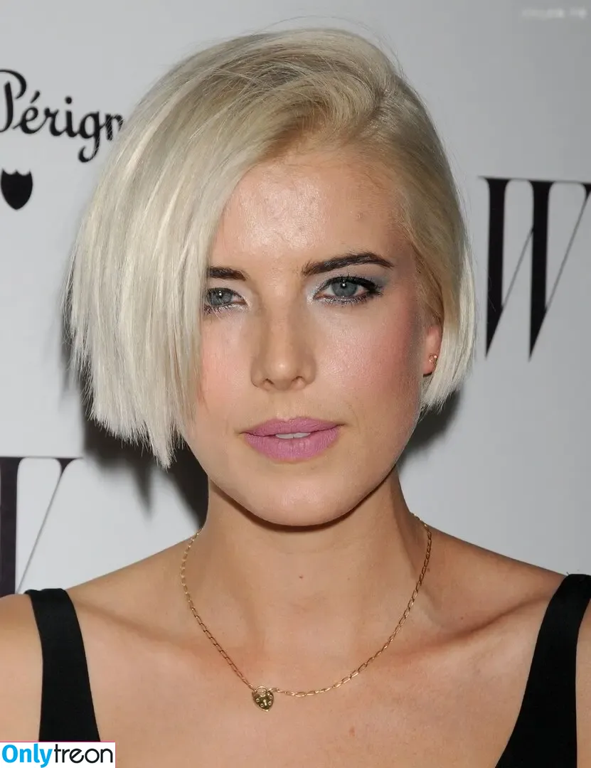 Agyness Deyn nude photo #0002 (Agyness Deyn)
