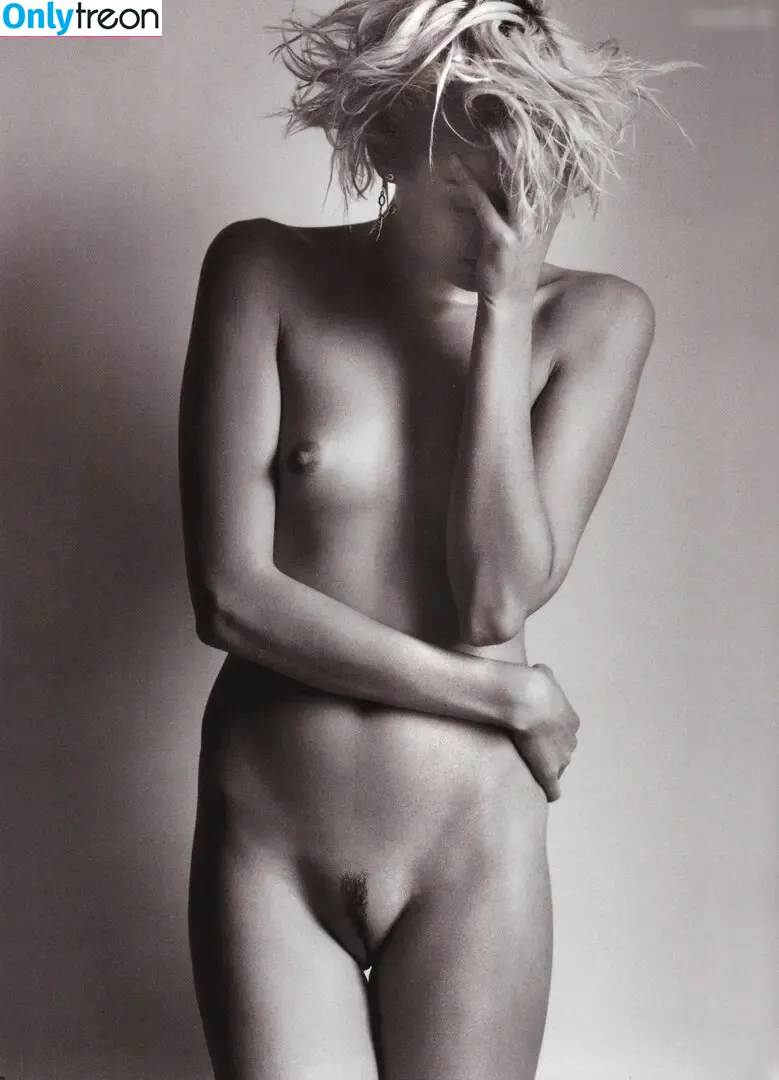 Agyness Deyn nude photo #0008 (Agyness Deyn)