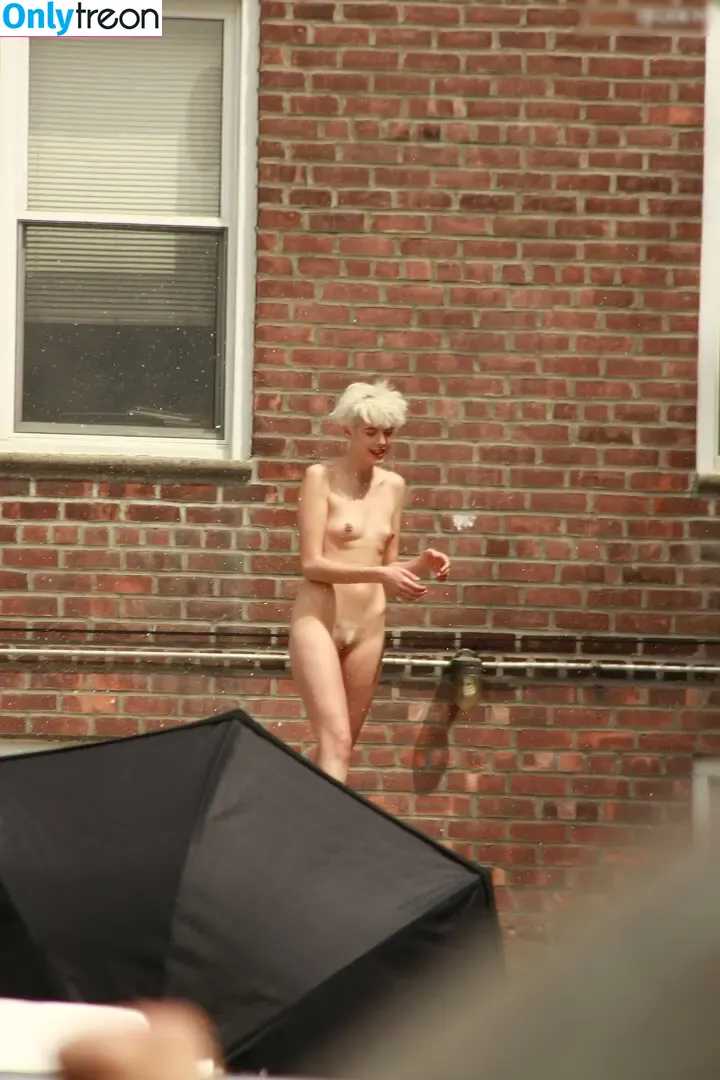 Agyness Deyn nude photo #0056 (Agyness Deyn)