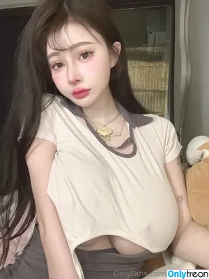 ai_fei9961 / Ai Fei / aifei.9961 / aifei4 / 艾妃 小獅子 nude photo #0096