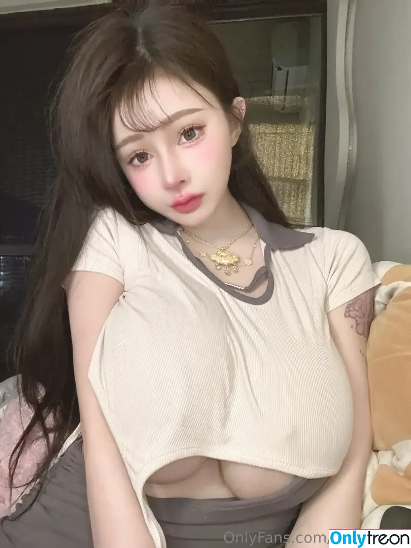ai_fei9961 nude photo #0095 (Ai Fei / aifei.9961 / aifei4 / 艾妃 小獅子)