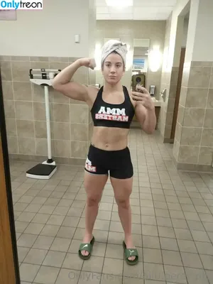 ailu.perez.ufc / ailinperezufc nude photo #0029