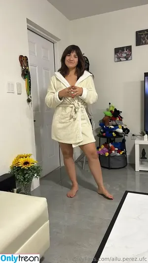 ailu.perez.ufc / ailinperezufc nude photo #0381