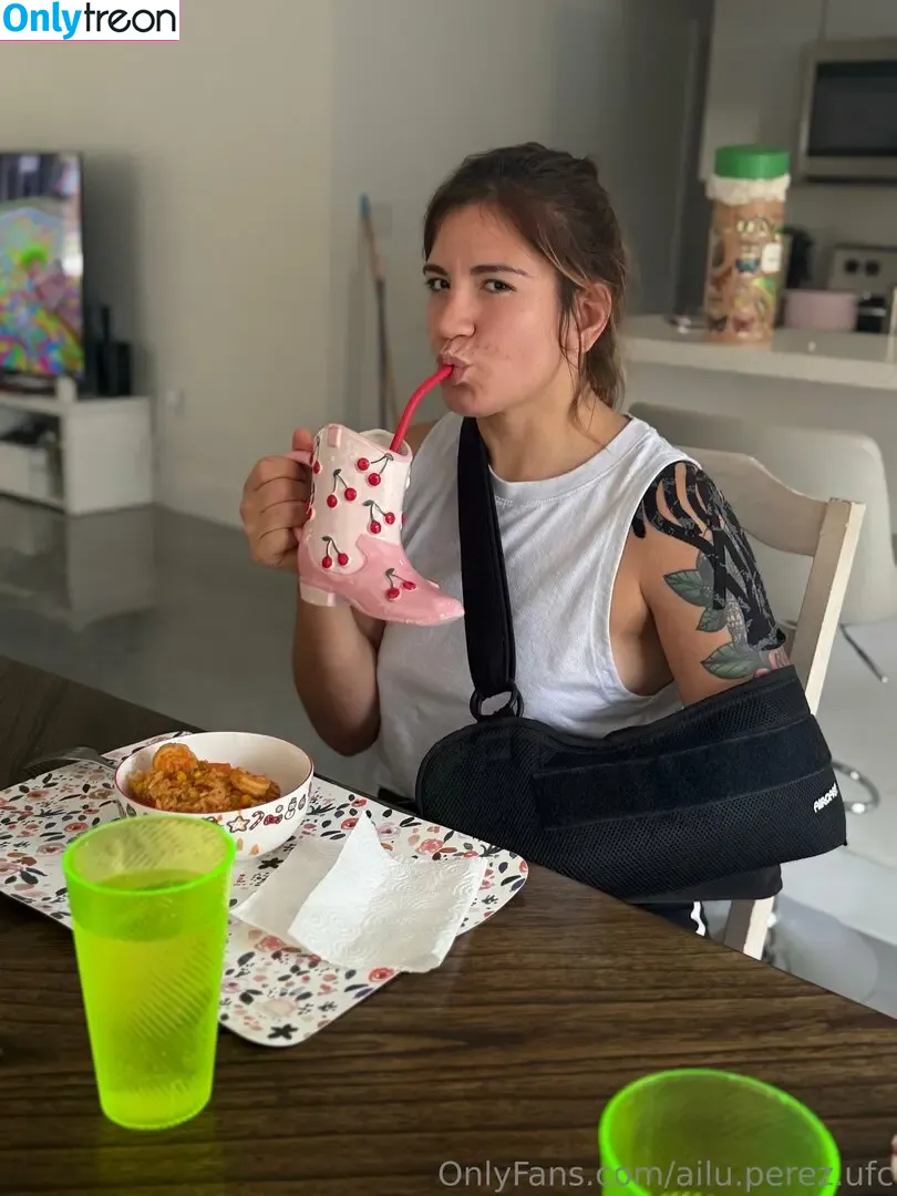 ailu.perez.ufc nude photo #0096 (ailinperezufc)