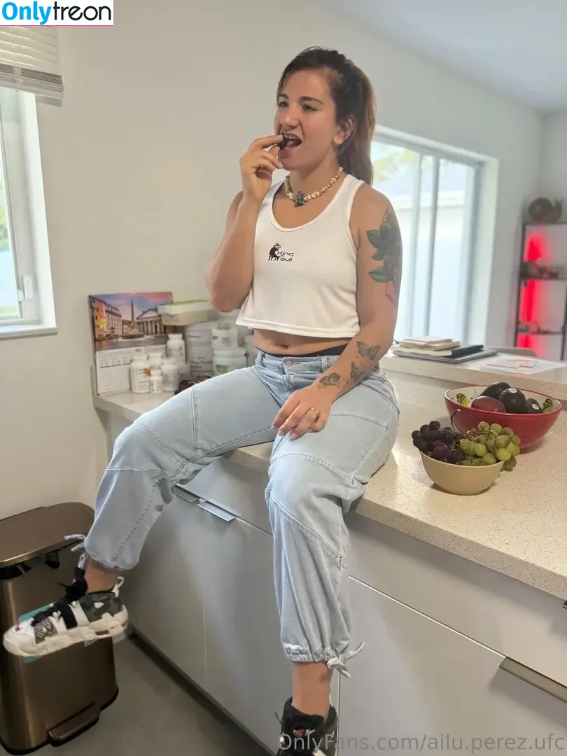 ailu.perez.ufc nude photo #0136 (ailinperezufc)