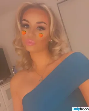 Aimee McColl / _aimeemccollx nude photo #0001