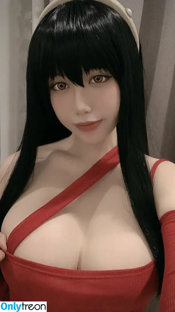 Ain Nguyen nude photo #0109 (ainnguyen / i_aint_nguyen / iaintnguyen)