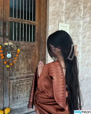 Aishwarya Harishankar / aishwaryaharishankar nude photo #0179