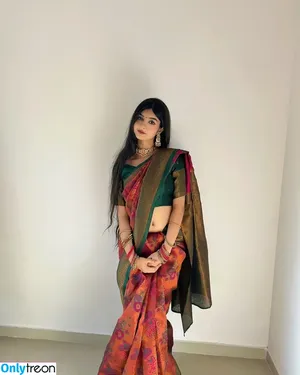 Aishwarya Harishankar / aishwaryaharishankar nude photo #0182