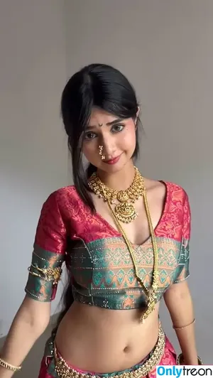 Aishwarya Harishankar / aishwaryaharishankar nude photo #0194