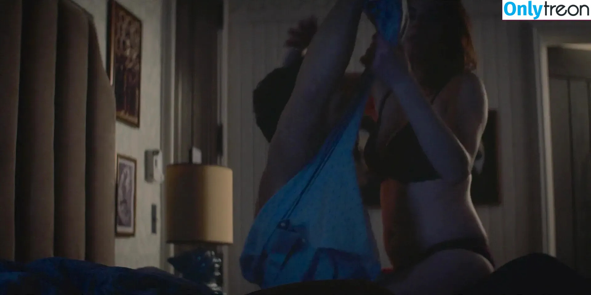 Aisling Bea nude photo #0124 (baby_aisling / weemissbea)