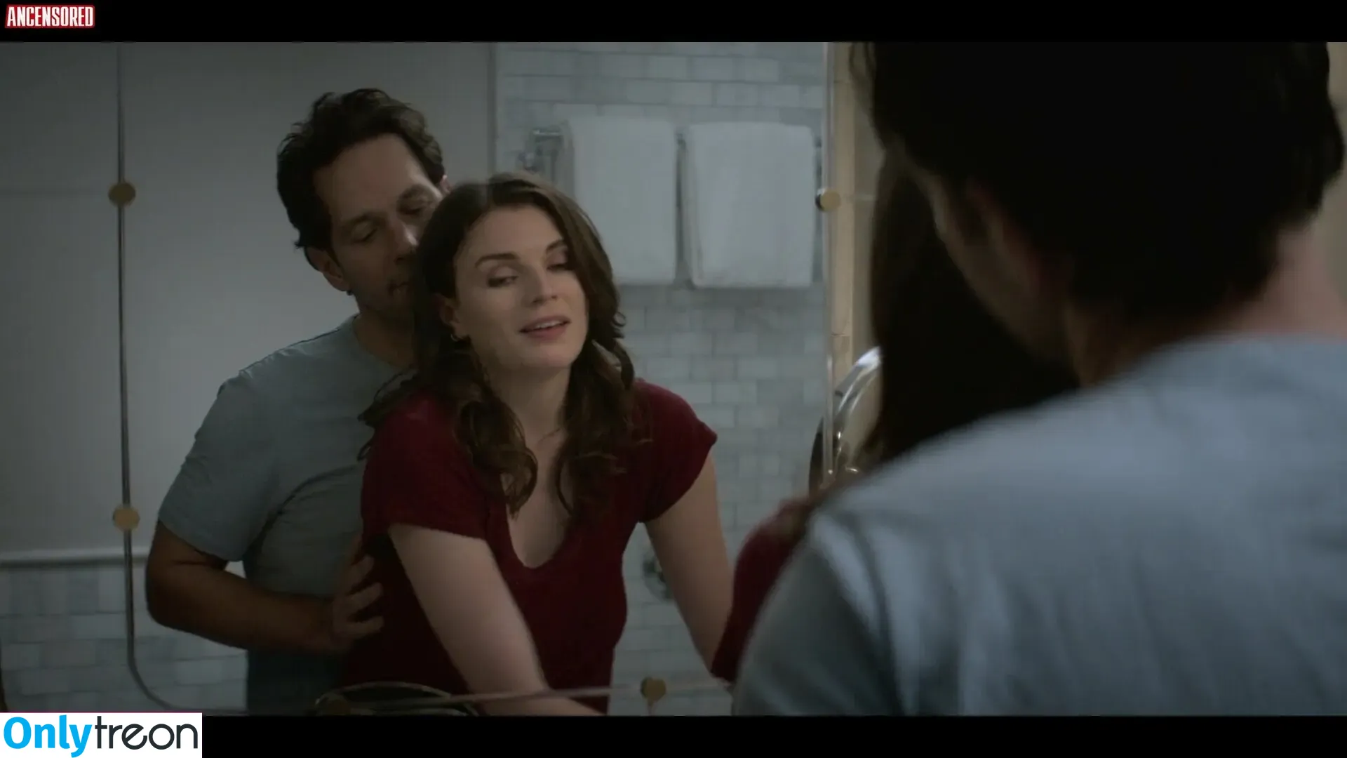 Aisling Bea nude photo #0140 (baby_aisling / weemissbea)