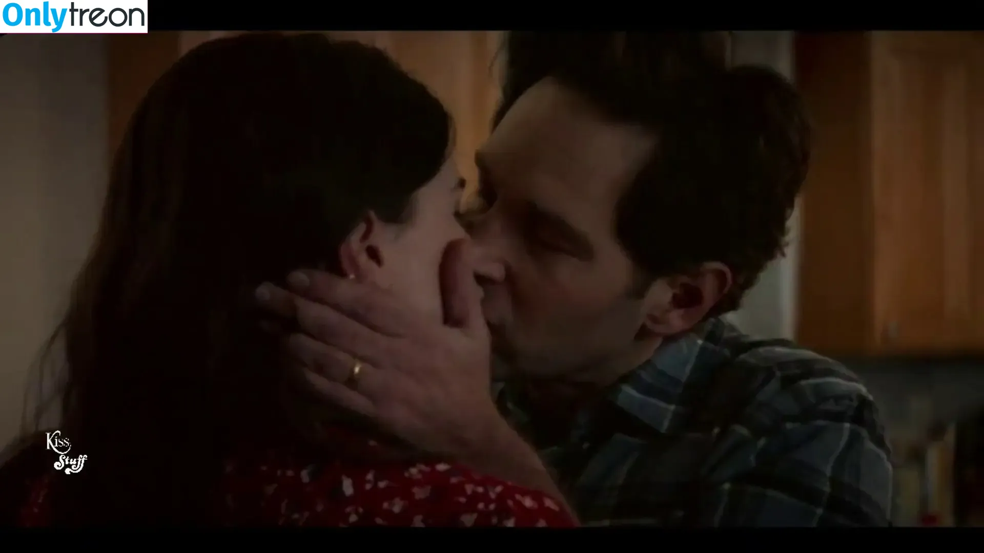 Aisling Bea nude photo #0145 (baby_aisling / weemissbea)