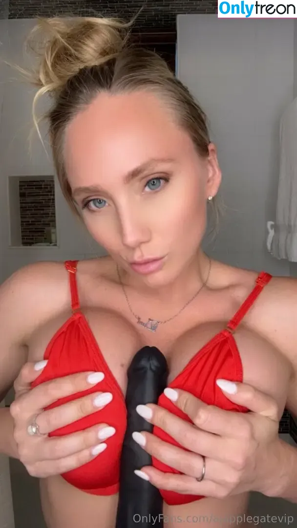 AJ Applegate nude photo #1299 (AJsApplebooty / ajapplegatelive / ajapplegatevip / realajapplegate)