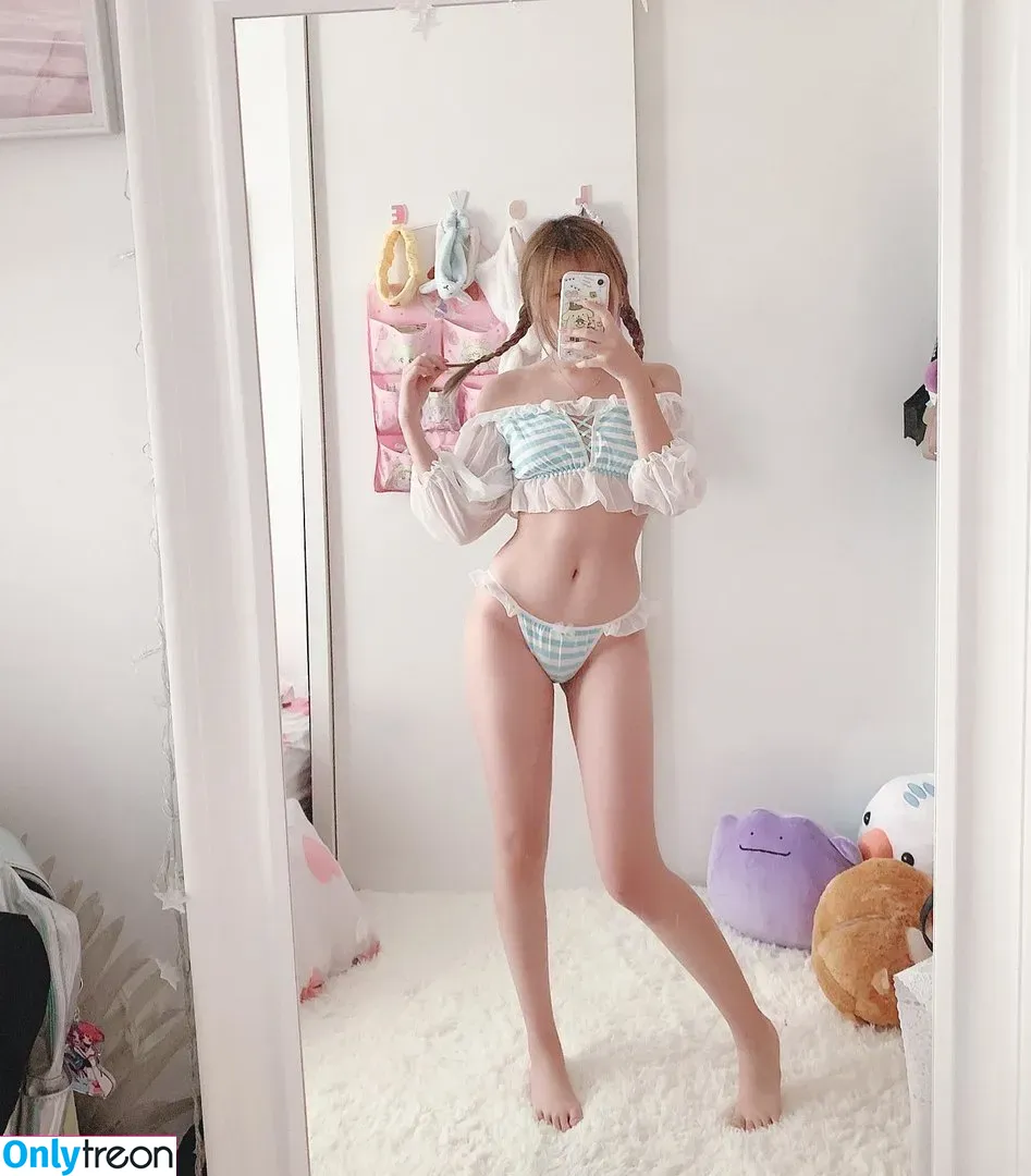Akaei Ray nude photo #0001 (akaei_ray / akaeiray)