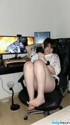 Akemy Sama / akemi101xoxo / akemy.sama nude photo #1073