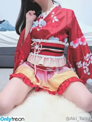 aki_himeko nude photo #0029