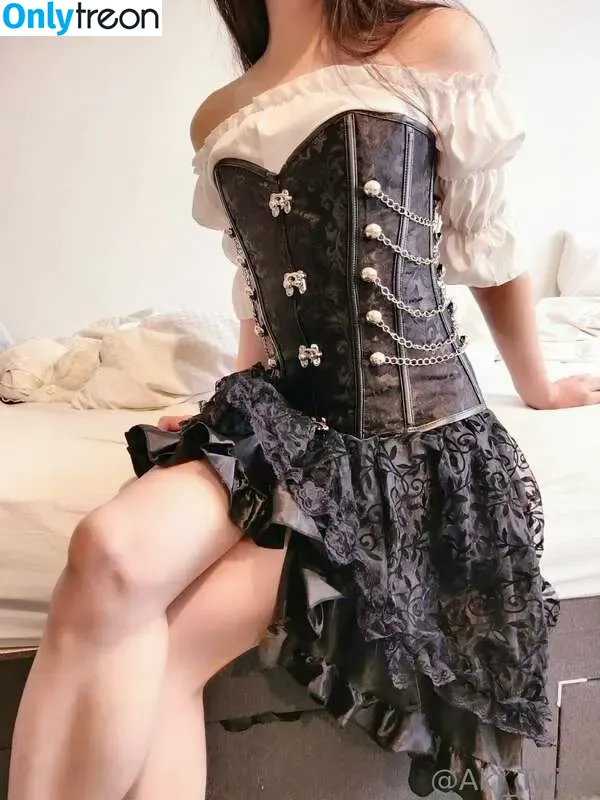 aki_himeko nude photo #0039 (aki_himeko)