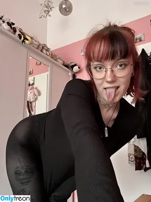 Akibabybunny nude photo #0006