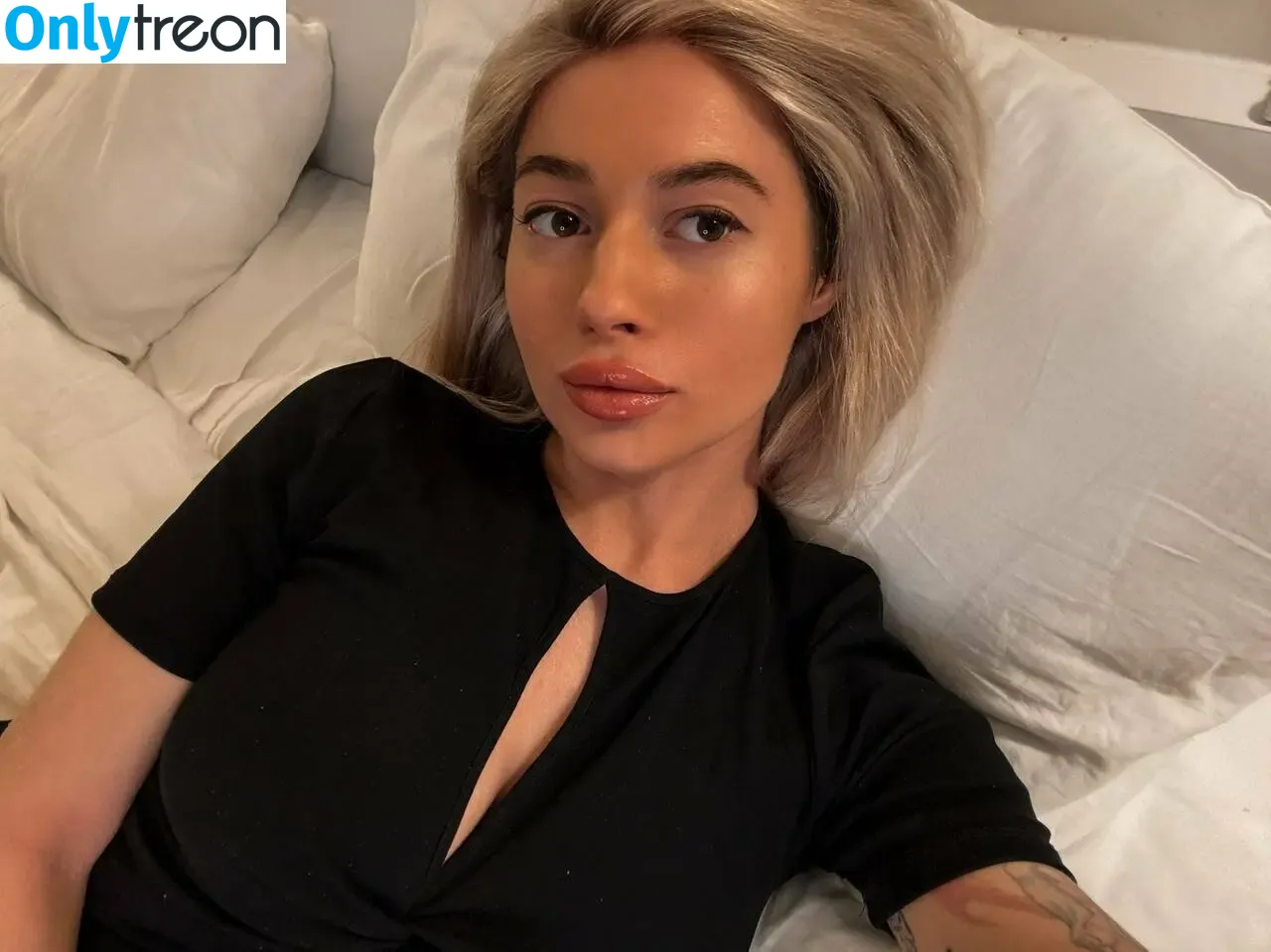 aksinia nude photo #0060 (aksinia1363)