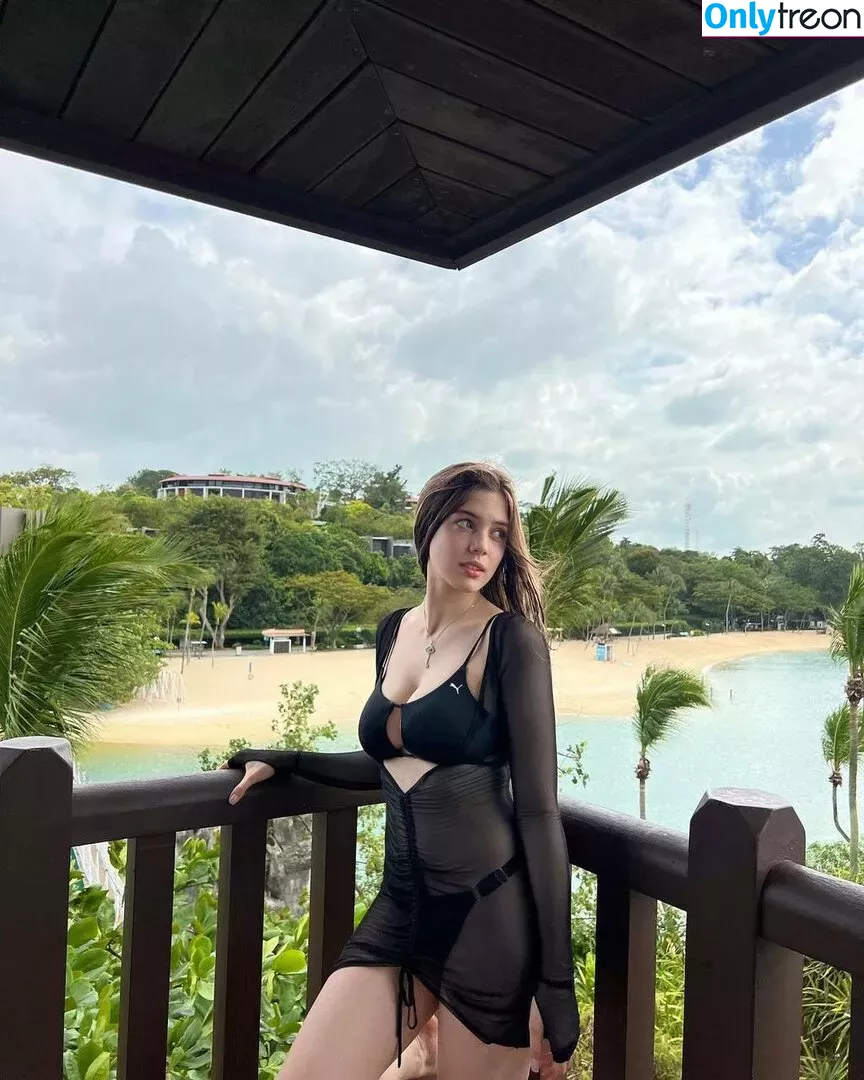 akyuliych nude photo #0041 (anna.utka22)