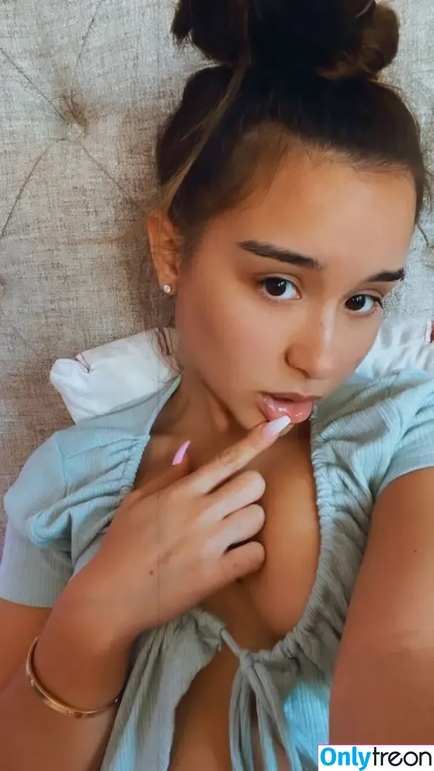 Alahnaly nude photo #0065 (Alahnalyreal)