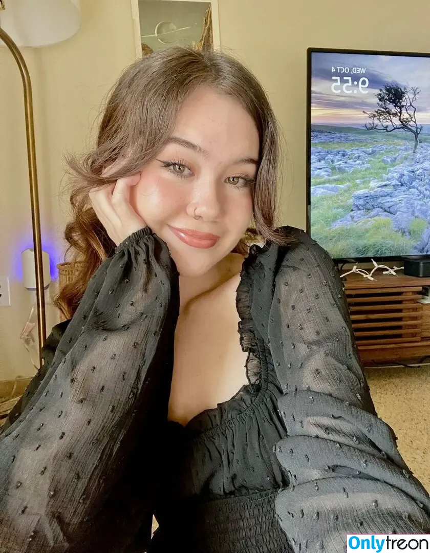 Alana Misako nude photo #0046 (alana.lister / alanamisako)