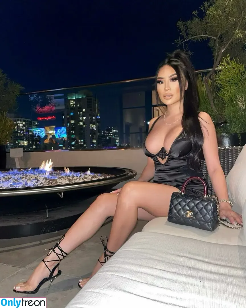 Alana Rae nude photo #0002 (lanamamas)