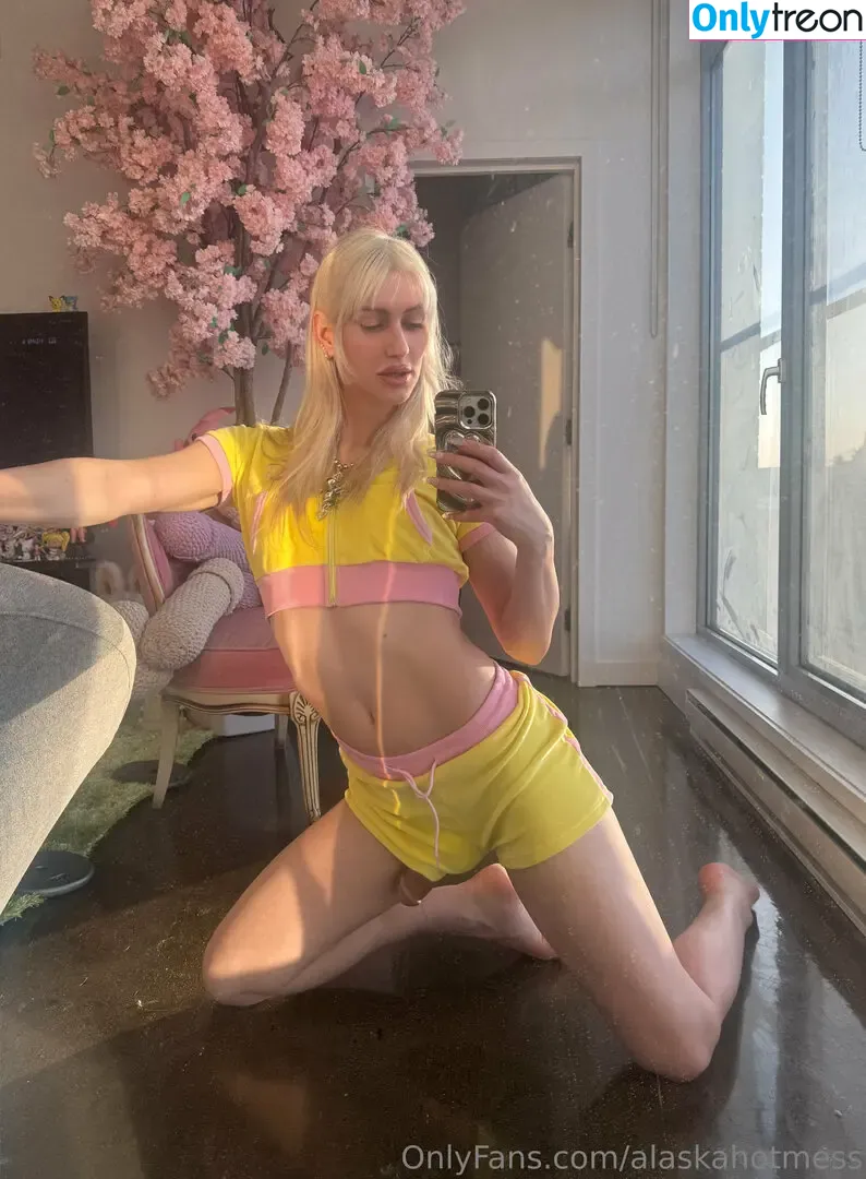 AlaskaHotmess nude photo #0135 (alaskahotmess2 / goddess-alaska)