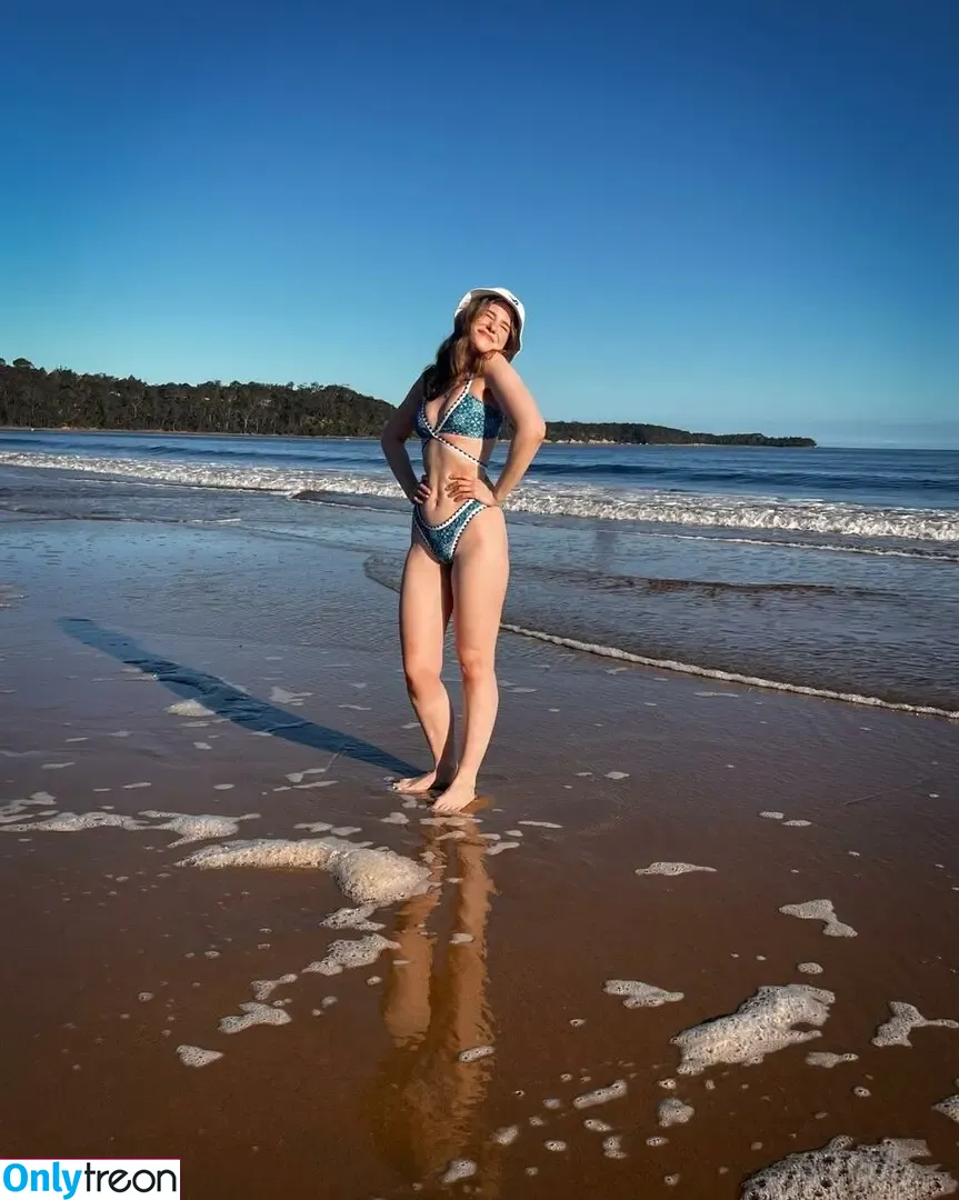 Alaurabidingcitizen nude photo #0036 (api2)