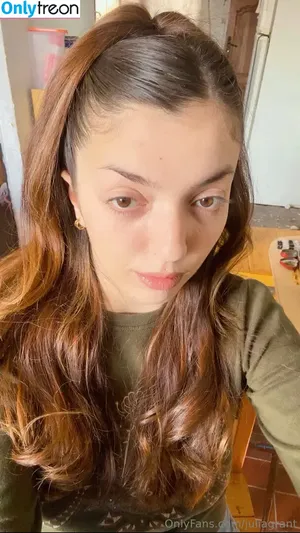 albawett / albabott nude photo #0020