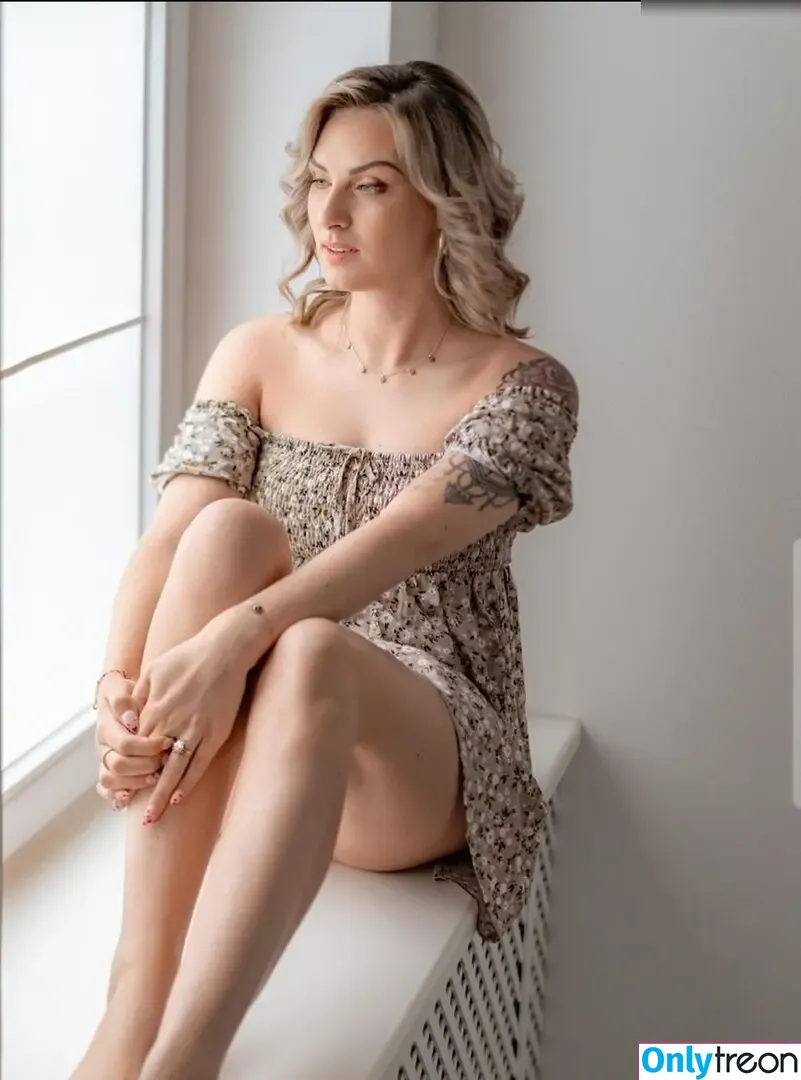 Alciasmomlife nude photo #0030 (Aliciasmomlife)