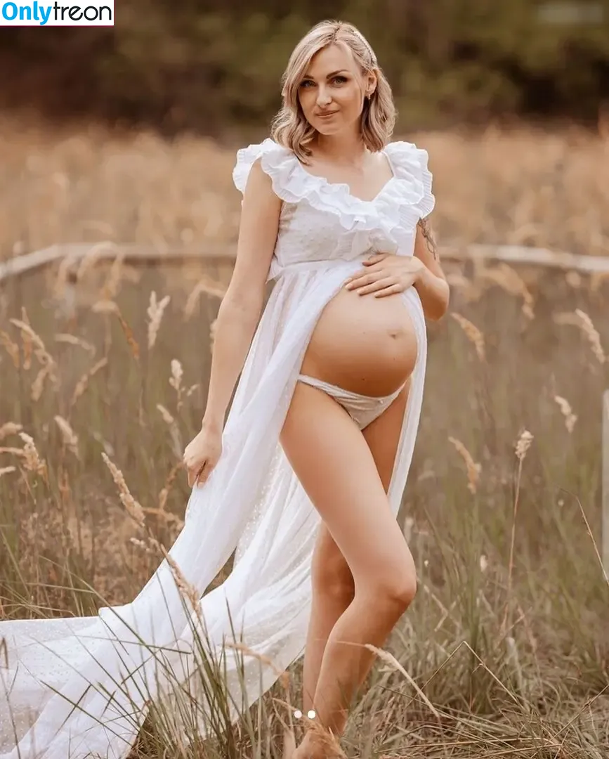 Alciasmomlife nude photo #0153 (Aliciasmomlife)