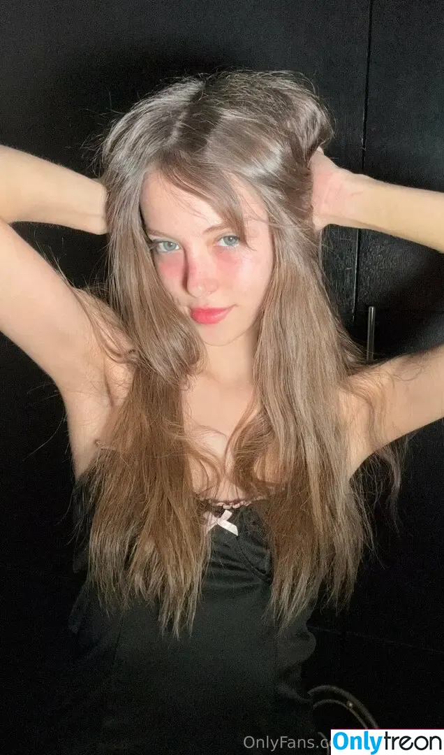 Aleja Crack nude photo #0050 (Alejacrack / alejamadness)