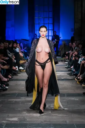 Alejandra Guilmant / AleGuilmantFan / aleguilmant nude photo #0113