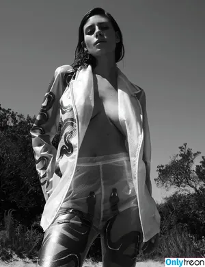 Alejandra Guilmant / AleGuilmantFan / aleguilmant nude photo #0125