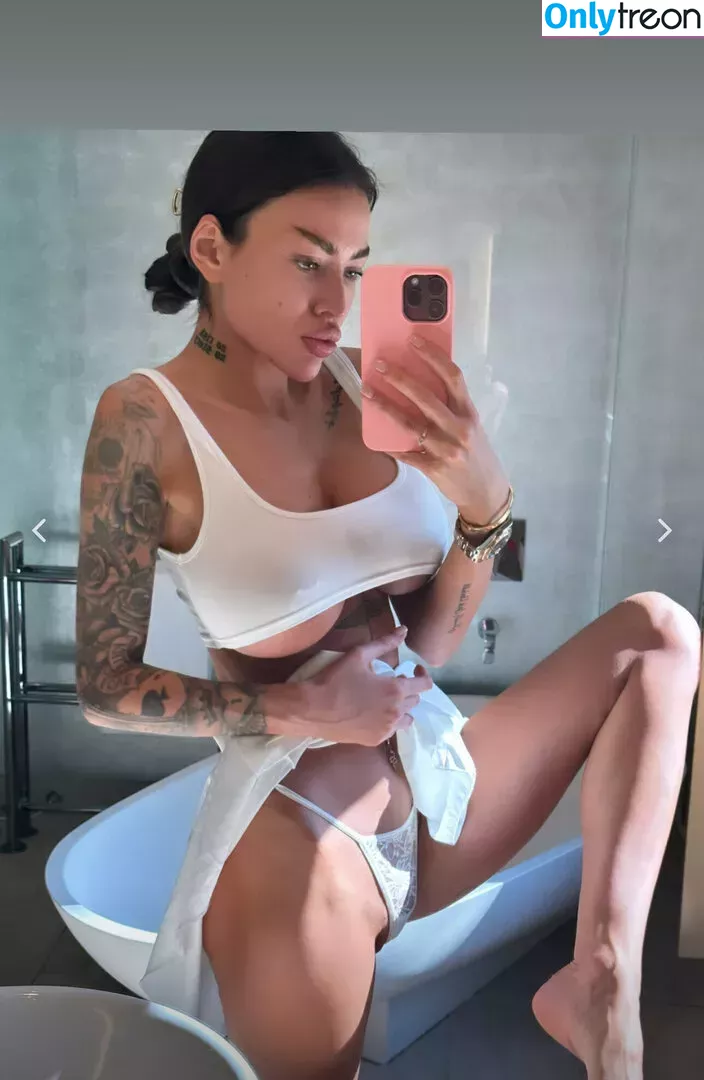 Alena Omovych nude photo #0033 (alena_omovych / alenaomovich)