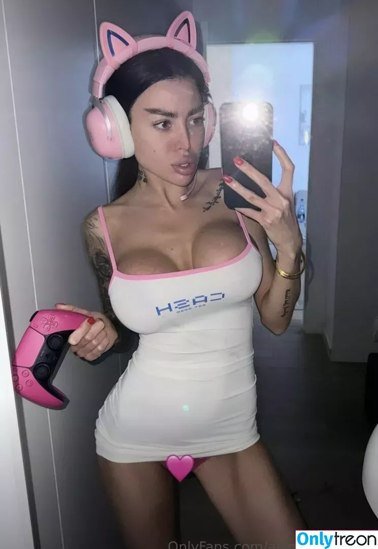 Alena Omovych nude photo #0086 (alena_omovych / alenaomovich)