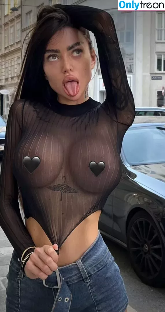 Alena Omovych nude photo #0232 (alena_omovych / alenaomovich)