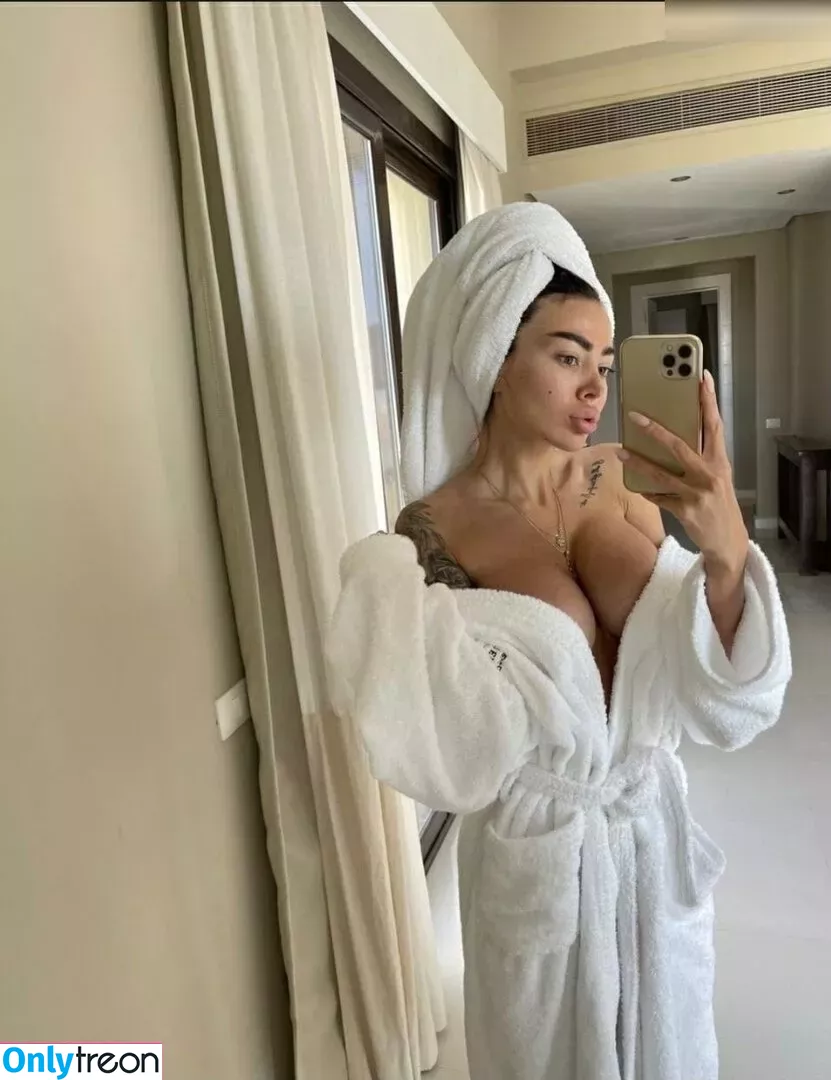 Alena Omovych nude photo #0257 (alena_omovych / alenaomovich)