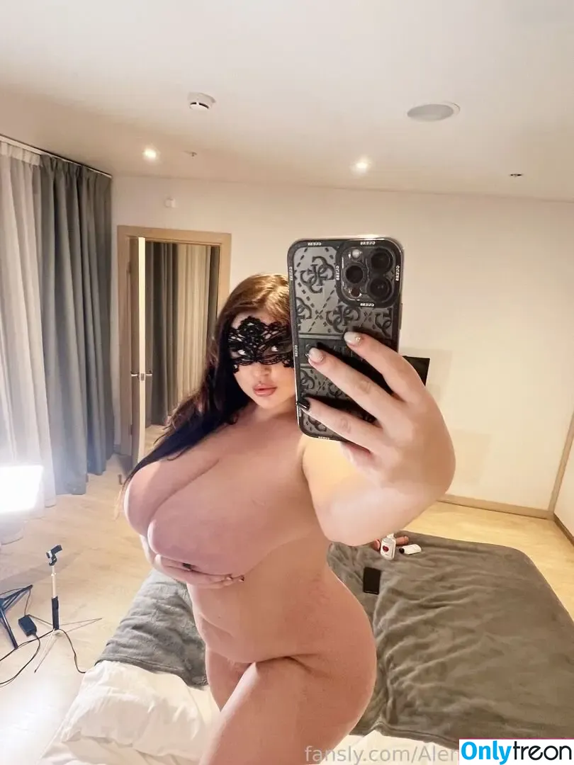 Alena Ostanova nude photo #2229 (Alenaost / ostanovaalena / that_same_alena)