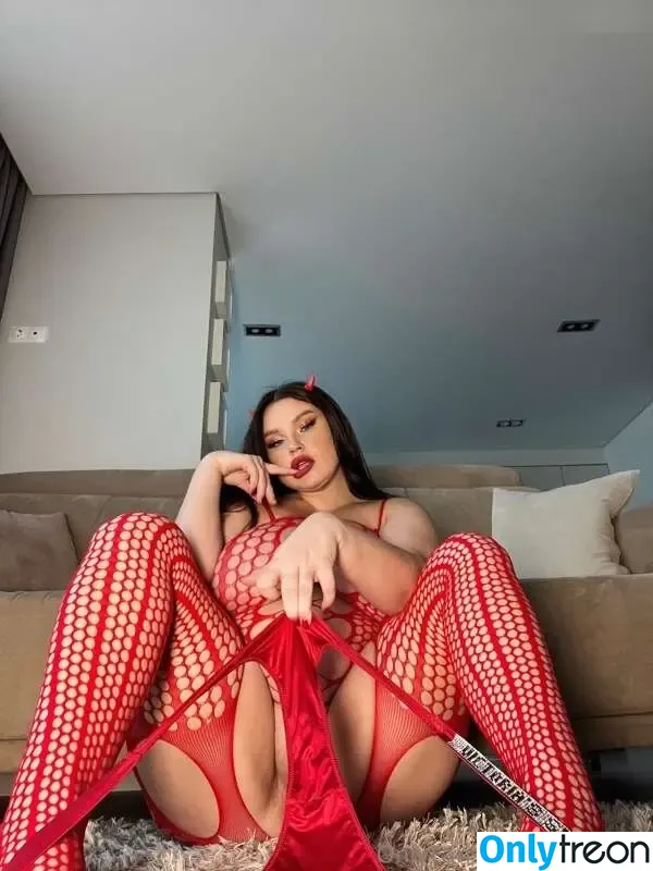 Alena Ostanova nude photo #2337 (Alenaost / ostanovaalena / that_same_alena)