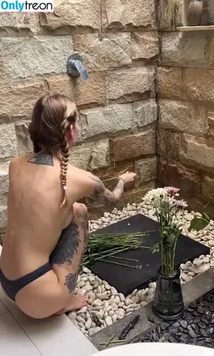 alenagerman / helen_gerrr nude photo #0022