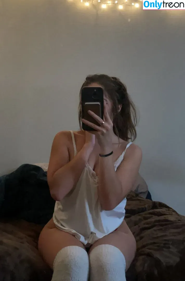 alenalovesxo nude photo #0027 (0xAlena / alenaaa_xoxo)