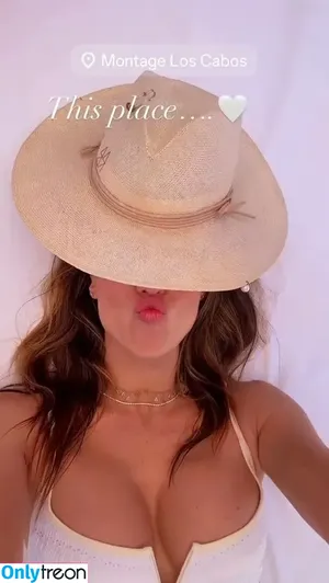 Alessandra Ambrosio / aleambrosio / alelovesanja / alessandraambrosio nude photo #3878