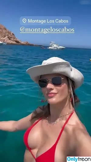 Alessandra Ambrosio / aleambrosio / alelovesanja / alessandraambrosio nude photo #3927