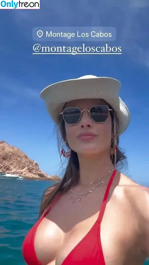 Alessandra Ambrosio nude photo #3926 (aleambrosio / alelovesanja / alessandraambrosio)