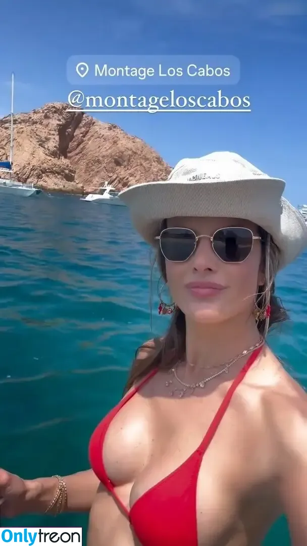 Alessandra Ambrosio nude photo #3930 (aleambrosio / alelovesanja / alessandraambrosio)