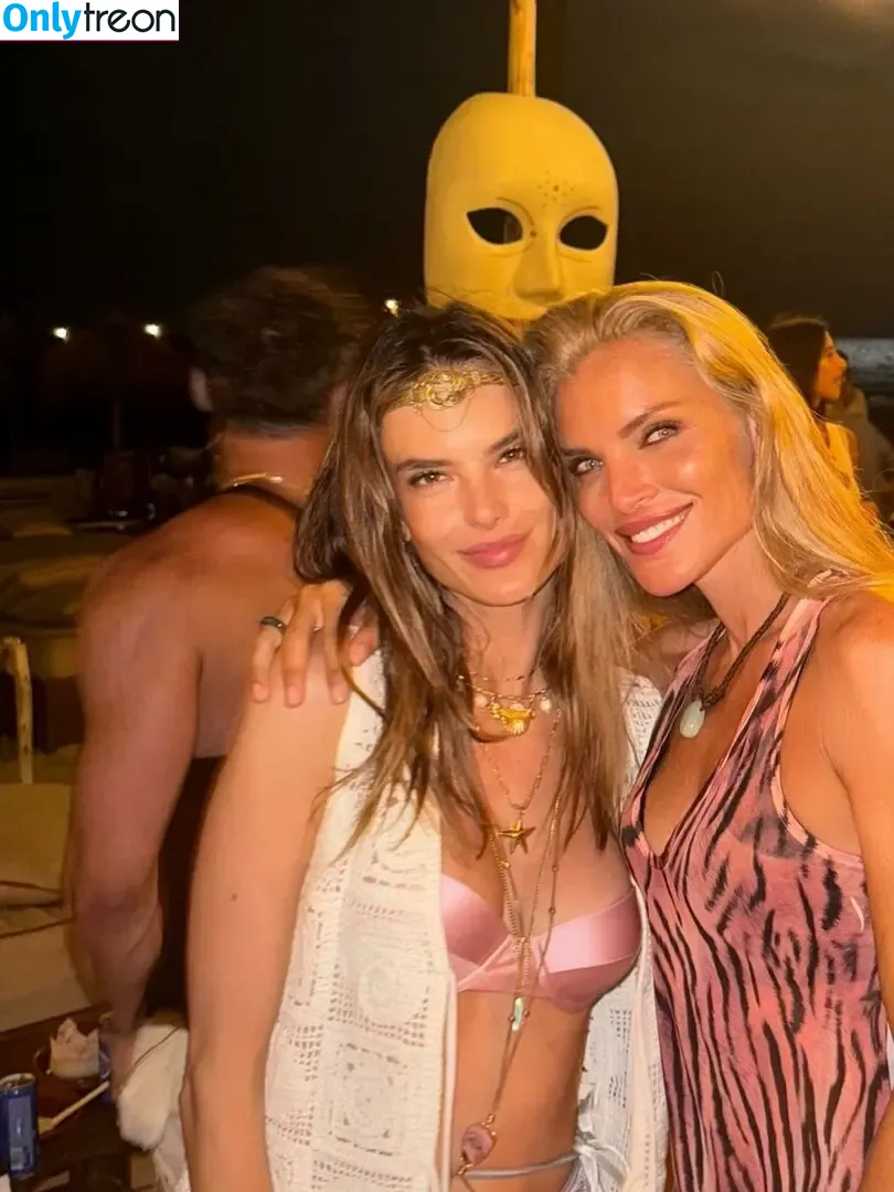 Alessandra Ambrosio nude photo #4121 (aleambrosio / alelovesanja / alessandraambrosio)
