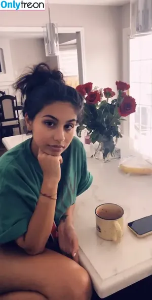 Alessia Cara / alessiacara / alessiasmusic nude photo #0221